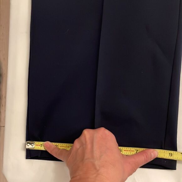 C. D. DANIELS NAVY PULL ON CAPRIS PANTS.  NEW WITH TAGS.   STRETCH - Picture 7 of 8